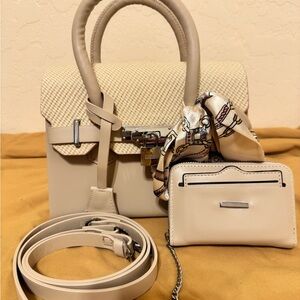 Elegant Cream Handbag Set